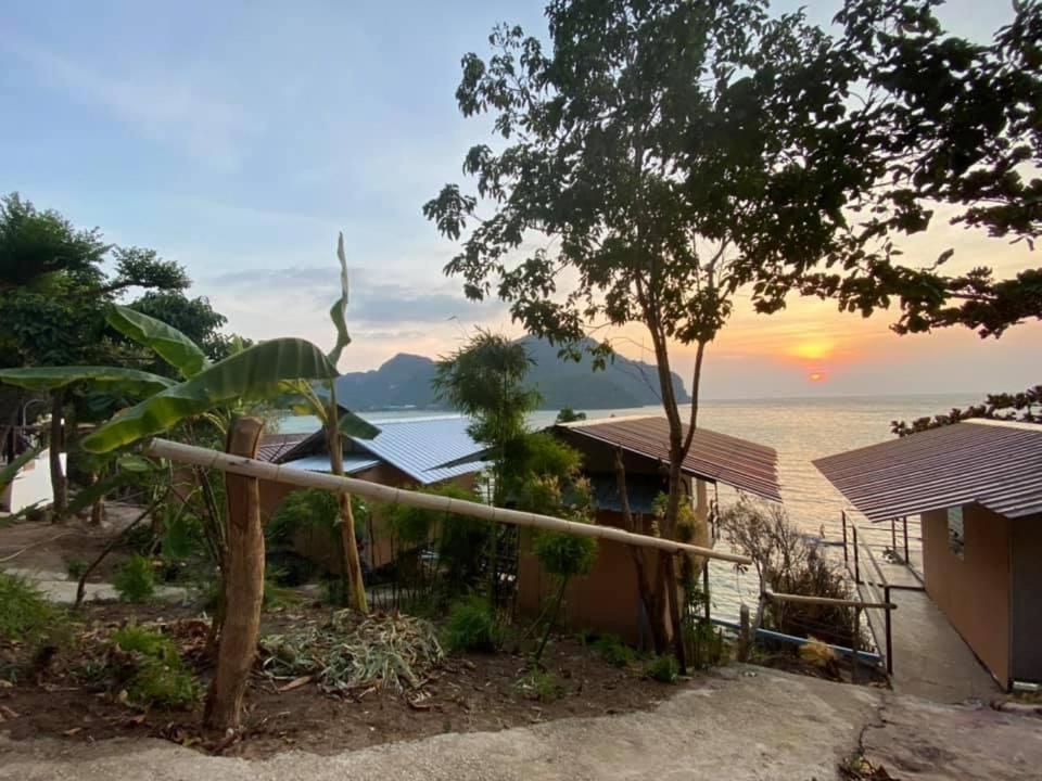 Phi Phi Seaside Bungalow 외부 사진